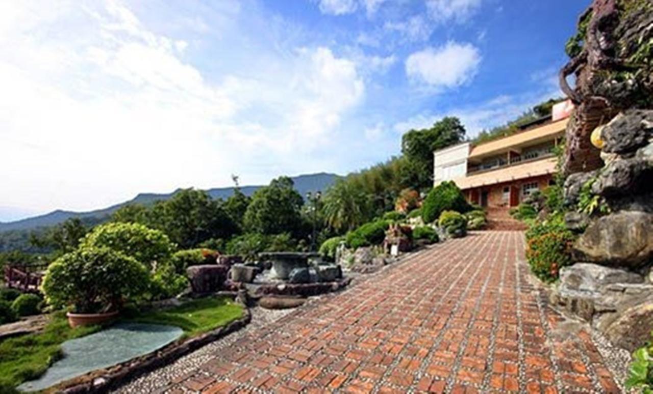 Mountain House Bed & Breakfast Shuiyuan Bagian luar foto